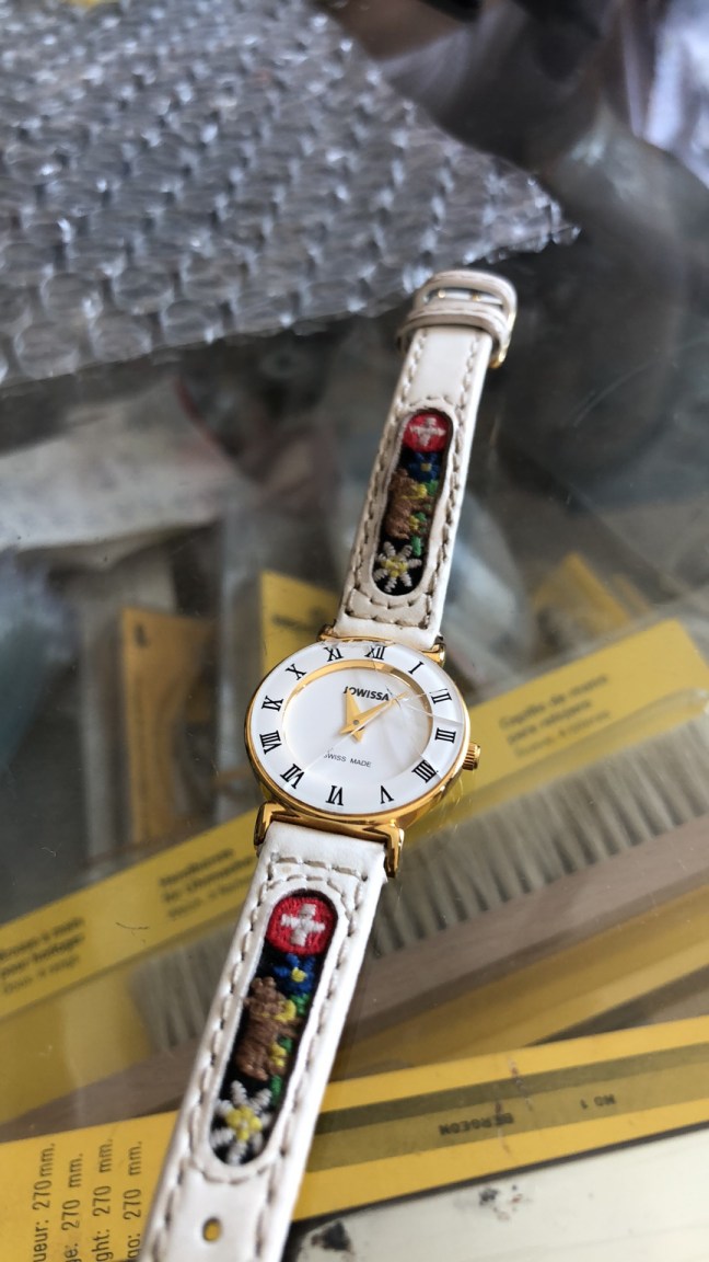 F757127F-846E-4FEB-8EAF-EB62758625F6_1_102_o